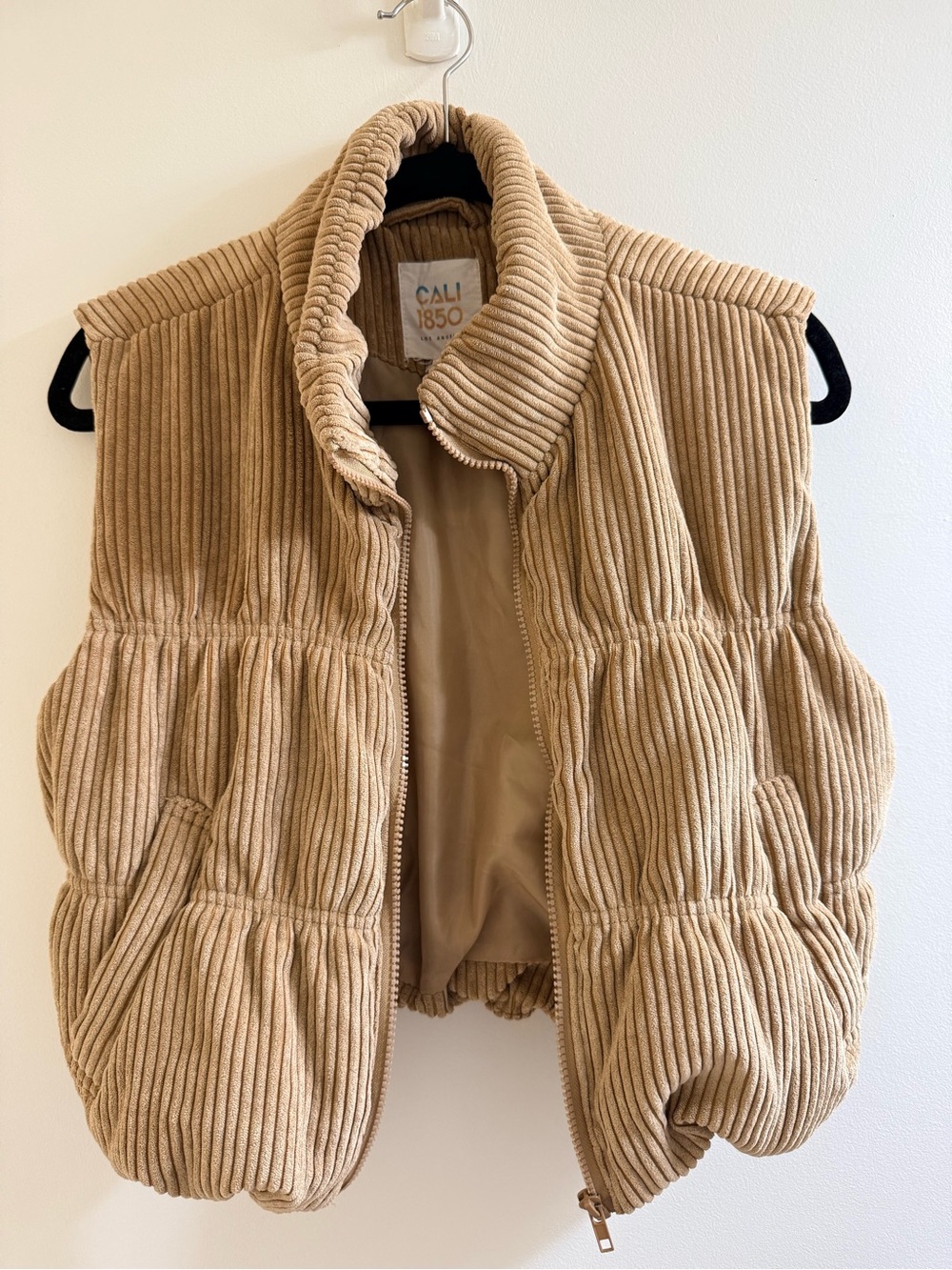 CALI 1850 Corduroy Cropped Puffer Vest Tan Beige Size M - Picture 9 of 11